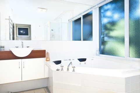 567 Sandy Bay - Accommodation Tasmania 24