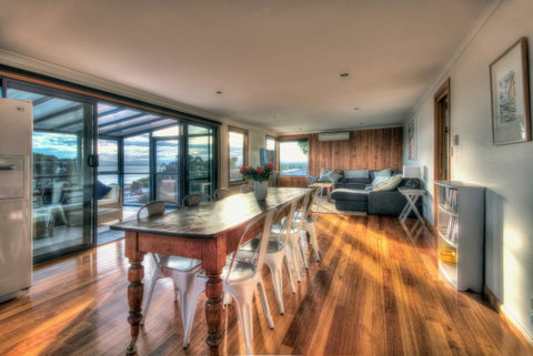 Blue Waves - Accommodation Tasmania 9