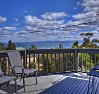 The Lookout  Large family house with views - Accommodation Tasmania