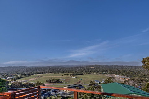 Zenith - Accommodation Tasmania 18