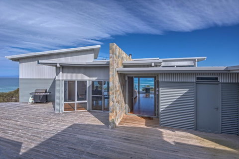 Halcyon ~ Immerse Yourself In The Sky And Sea - Accommodation Tasmania 4