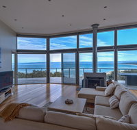 Halcyon  Immerse yourself in the sky and sea - Accommodation Tasmania