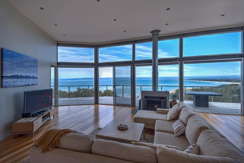 Halcyon ~ Immerse Yourself In The Sky And Sea - Accommodation Tasmania 0
