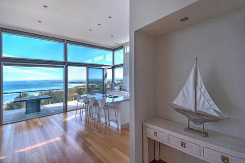 Halcyon ~ Immerse Yourself In The Sky And Sea - Accommodation Tasmania 15