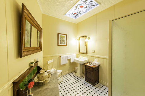 Touchwood Cottages - Accommodation Tasmania 35