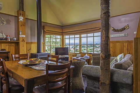 Touchwood Cottages - Accommodation Tasmania 32
