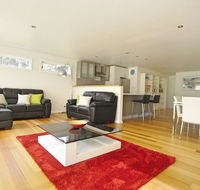 Seaview Apartment - Accommodation Tasmania