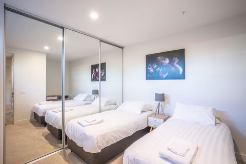 Poplar Apartments - Accommodation Tasmania 27