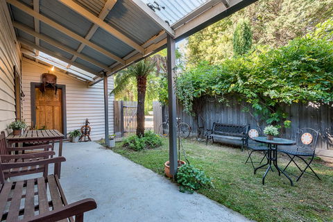 Avalon House - Accommodation Tasmania 32