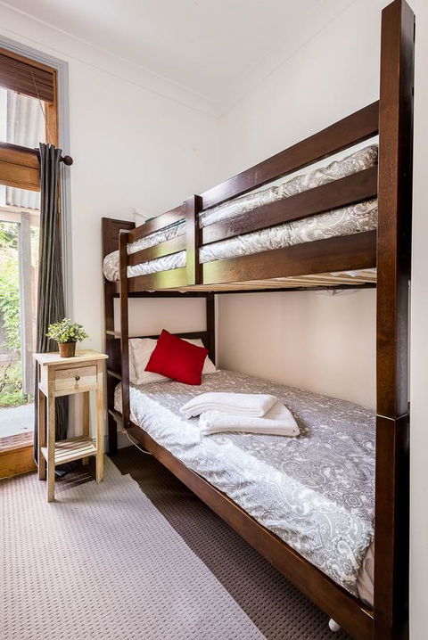Avalon House - Accommodation Tasmania 15