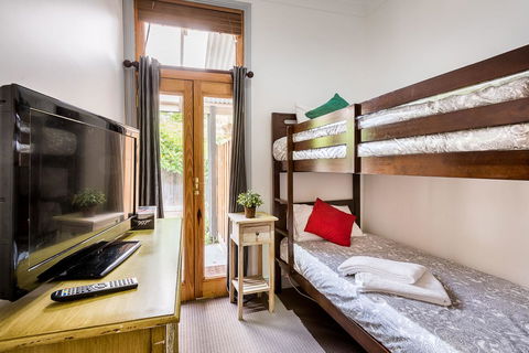 Avalon House - Accommodation Tasmania 17