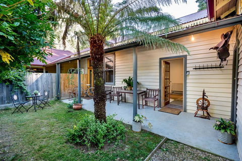 Avalon House - Accommodation Tasmania 22
