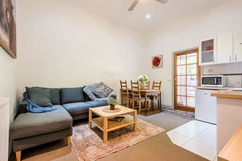 Avalon House - Accommodation Tasmania 18