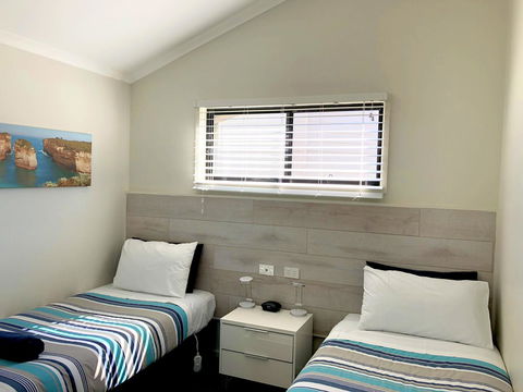 Apollo Bay Waterfront Motor Inn - Accommodation Tasmania 24