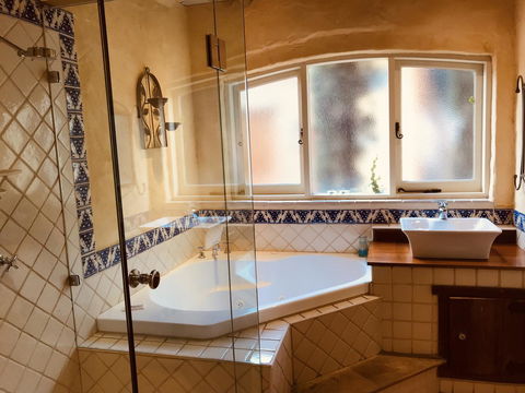 Villa Mallorca - Accommodation Tasmania 7