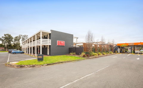 Nightcap At Keysborough Hotel - Accommodation Tasmania 4