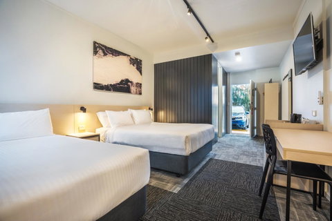 Nightcap At Keysborough Hotel - Accommodation Tasmania 19
