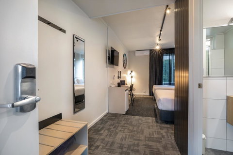 Nightcap At Keysborough Hotel - Accommodation Tasmania 21