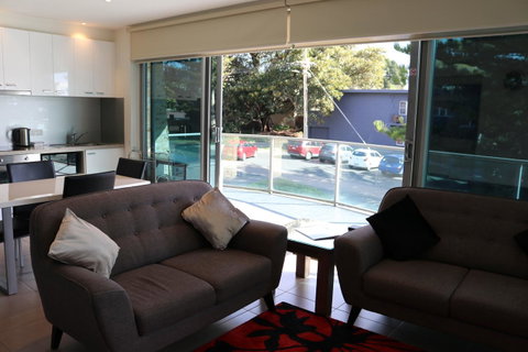 130 At The Waves - Accommodation Tasmania 7