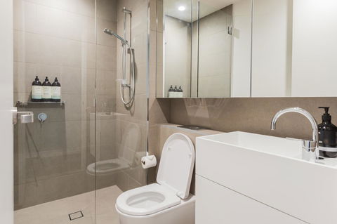 New Eureka 108 Hotel Apartments - Accommodation Tasmania 10