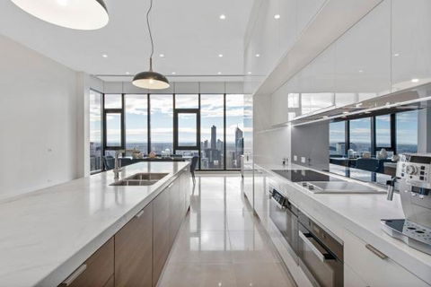 Experience Platinum Hotel Apartments - Accommodation Tasmania 15