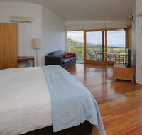 Chris's Beacon Point Restaurant  Villas - Accommodation Tasmania