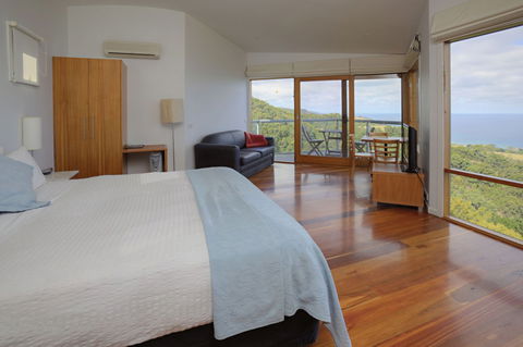 Chris\'s Beacon Point Restaurant & Villas - Accommodation Tasmania 0