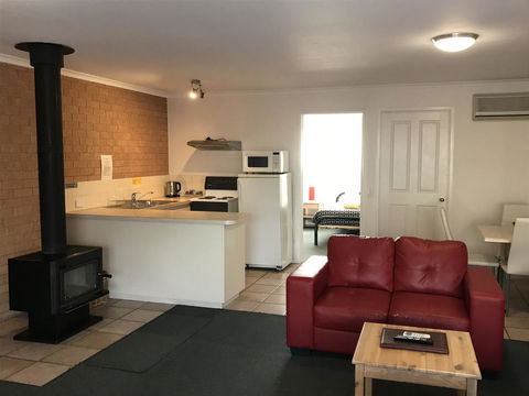 Beachcomber Motel & Apartments - Accommodation Tasmania 13