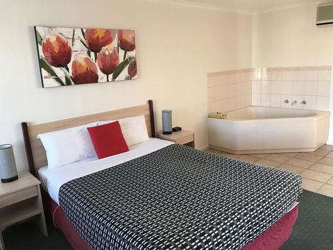 Beachcomber Motel & Apartments - Accommodation Tasmania 0