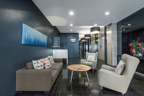 Mantra 100 Exhibition - Accommodation Tasmania 3