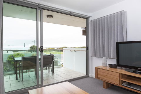 The Dolphin Apartments - Accommodation Tasmania 1