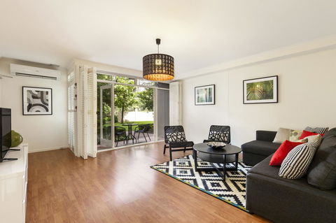 Melbourne Luxury Paradise - Accommodation Tasmania 2
