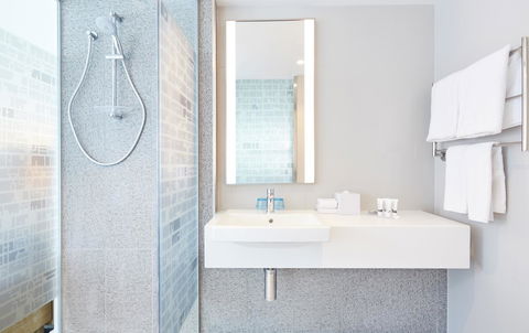 Holiday Inn Express Melbourne Southbank, An IHG Hotel - Accommodation Tasmania 12