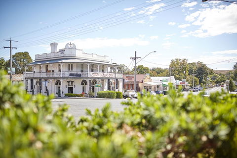 The Alexandra Hotel - Accommodation Tasmania 0