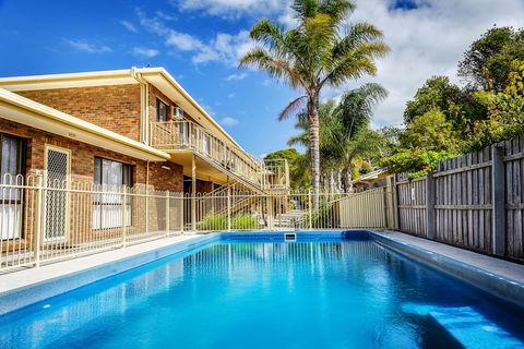 Allambi Holiday Apartments - Accommodation Tasmania 0