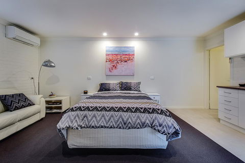 Allambi Holiday Apartments - Accommodation Tasmania 42