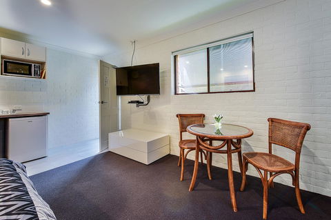 Allambi Holiday Apartments - Accommodation Tasmania 27