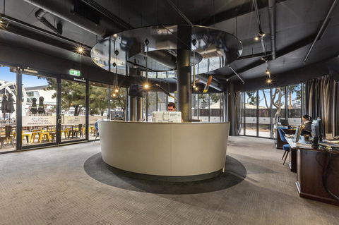 Melbourne Holiday Apartments Flinders Wharf - Accommodation Tasmania 8