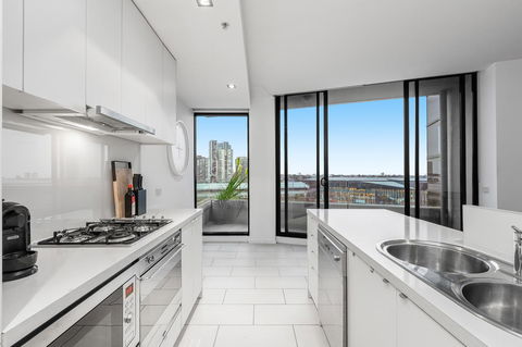 Melbourne Holiday Apartments Flinders Wharf - Accommodation Tasmania 27