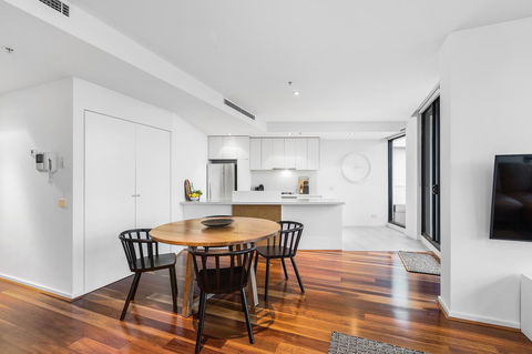 Melbourne Holiday Apartments Flinders Wharf - Accommodation Tasmania 30