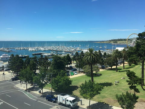 Geelong Waterfront Penthouse Apartment - Accommodation Tasmania 2