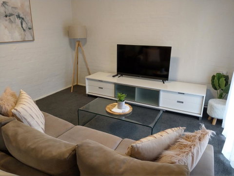 North Melbourne Retreat - Accommodation Tasmania 13