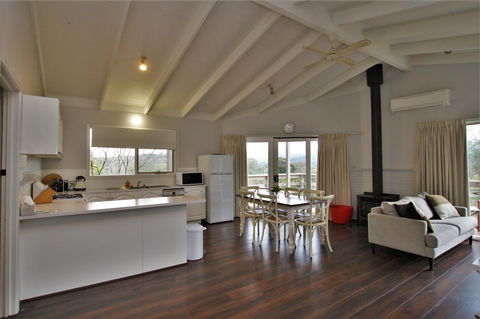 Hamptons In Healesville - Accommodation Tasmania 3