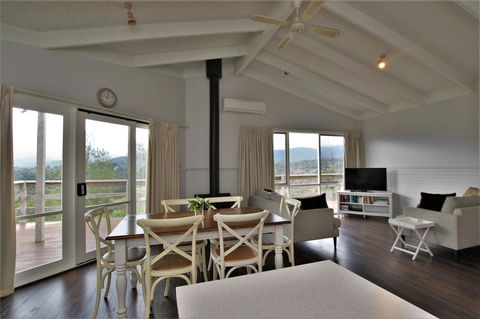 Hamptons In Healesville - Accommodation Tasmania 5