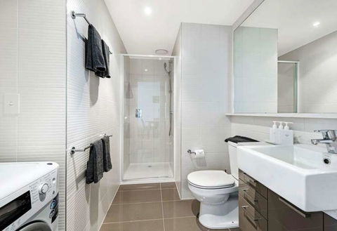 Luxury Apartments With View - Accommodation Tasmania 11