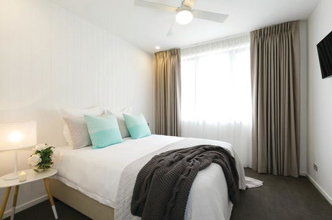 Lakes Edge Apartments - Accommodation Tasmania 1