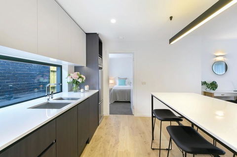 Lakes Edge Apartments - Accommodation Tasmania 3
