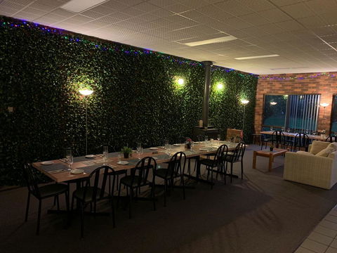 Mountain Creek Motel Bar & Restaurant - Accommodation Tasmania 13