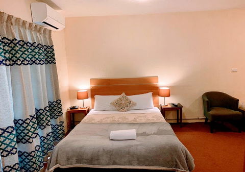 Mountain Creek Motel Bar & Restaurant - Accommodation Tasmania 2