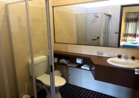 Mountain Creek Motel Bar & Restaurant - Accommodation Tasmania 9
